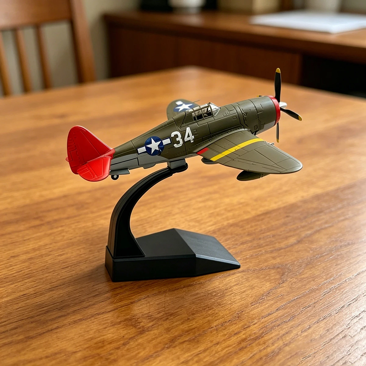

1/72 World War II US P-47D Fighter-Bomber Model Diecast Aircraft P-47D Alloy Aircraft Finished Toy Gift Desktop Display Decor
