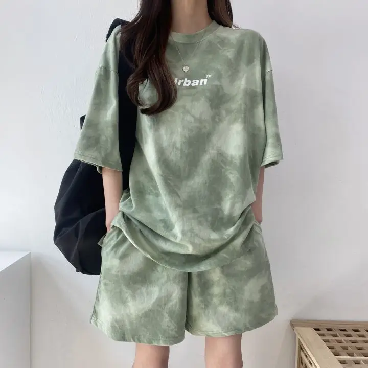 2024 Petite Women\'s Suits Thin Loose-fit Casual Short Sleeve T-shirt Base Layer Top Shorts Set Summer 2-piece Suit Tie Dyeing