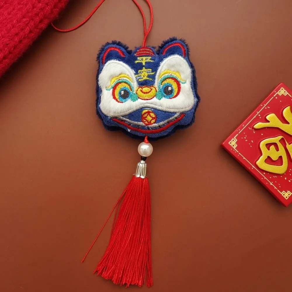 Chinese Style Lion Dance Doll Pendant Plush New Year Theme Plush Lion Charm Long Tassel Hanging Chain Lion Doll Ornament