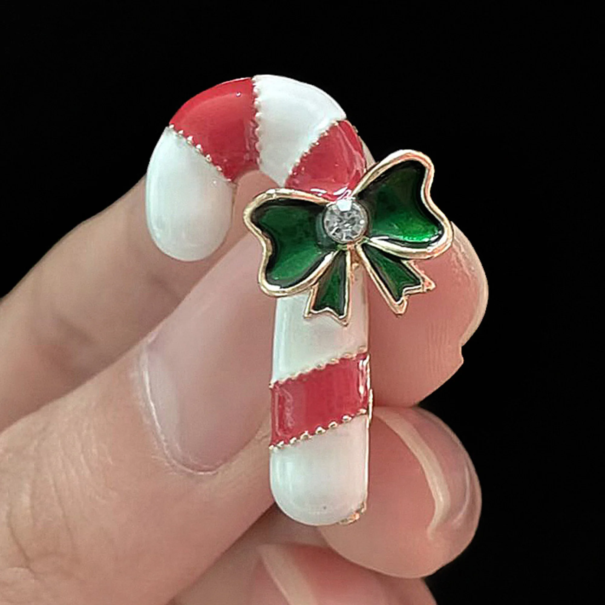 Beaut&Berry Christmas Fashion Enamel Cane Brooches for Women Rhinestone Decorated Pins New Year Friends Party Accessories Gifts