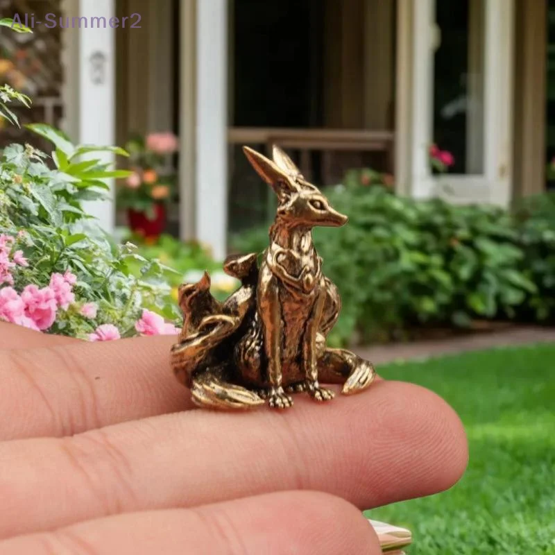 Einteilige Mythische Miniatur-Messingstatue mit neunschwänzigem Fuchs, Schreibtisch-Display-Figur, dekorative Skulptur für Heimtextilien