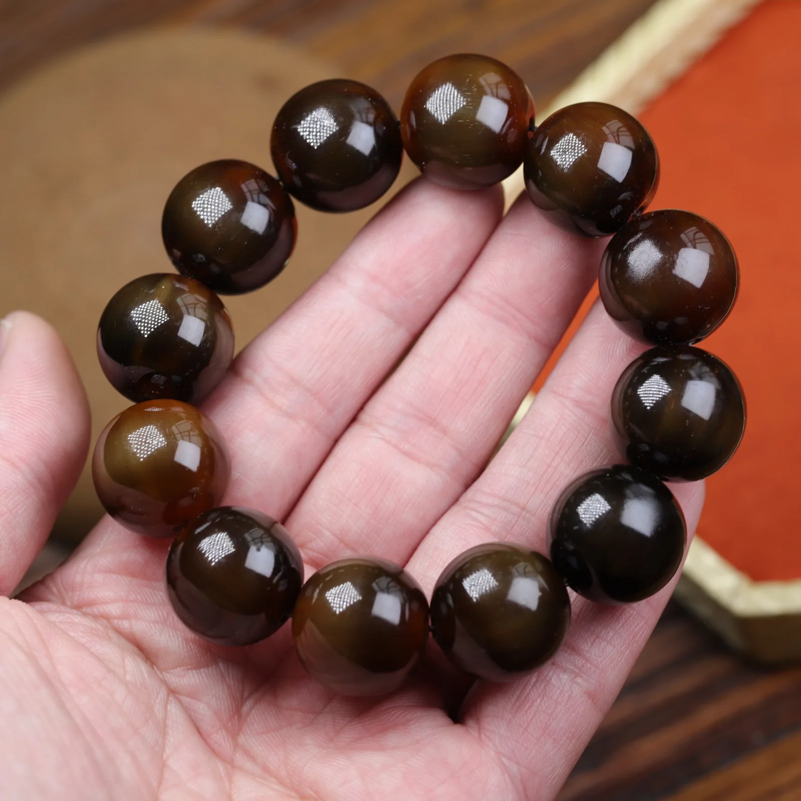 Corde di armatura di tartaruga di montagna Corde di armatura di sangue Grano pieno di cervello Corno autunnale Corno di yak Gioielli Braccialetti da uomo e da donna