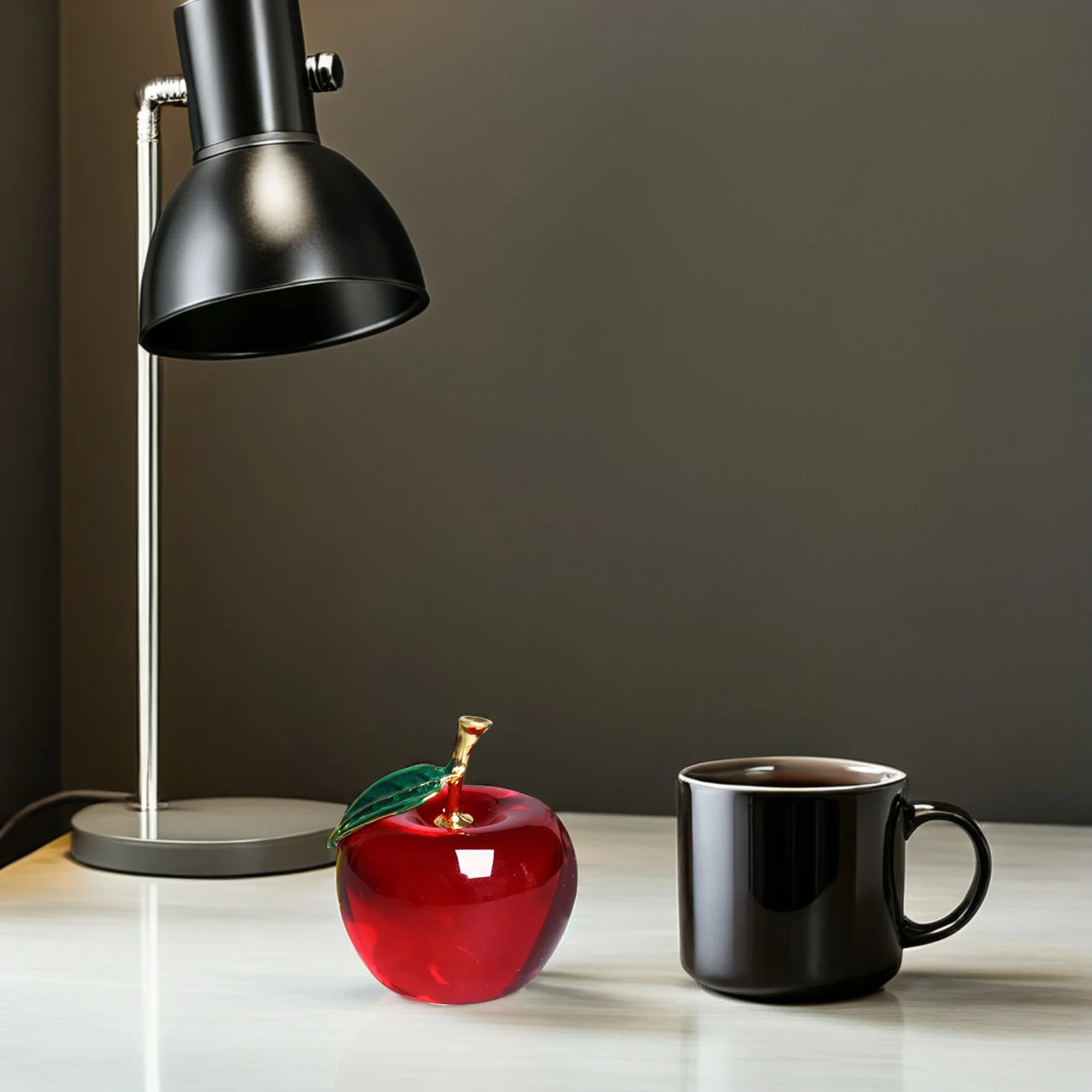 

Translucent Apple Statue Fine Workmanship Crystal Desktop Decor Sparkling Home Supplies for New Gift Idea