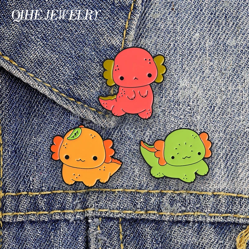 Kawaii Axolotl Frucht-Abzeichen, Emaille-Anstecker, niedliche rote, orangefarbene und grüne Salamander-Metallbroschen, Dekoration für Rucksack, Jacke, Abzeichen, Schmuck, Geschenke