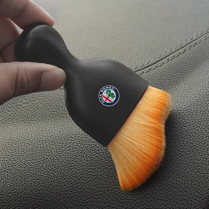 Car interior cleaning brush dust sweeping soft brush For Alfa Romeo 4C 159 Spider Giulia Giulietta 156 8C Stelvio GT 166 Volante