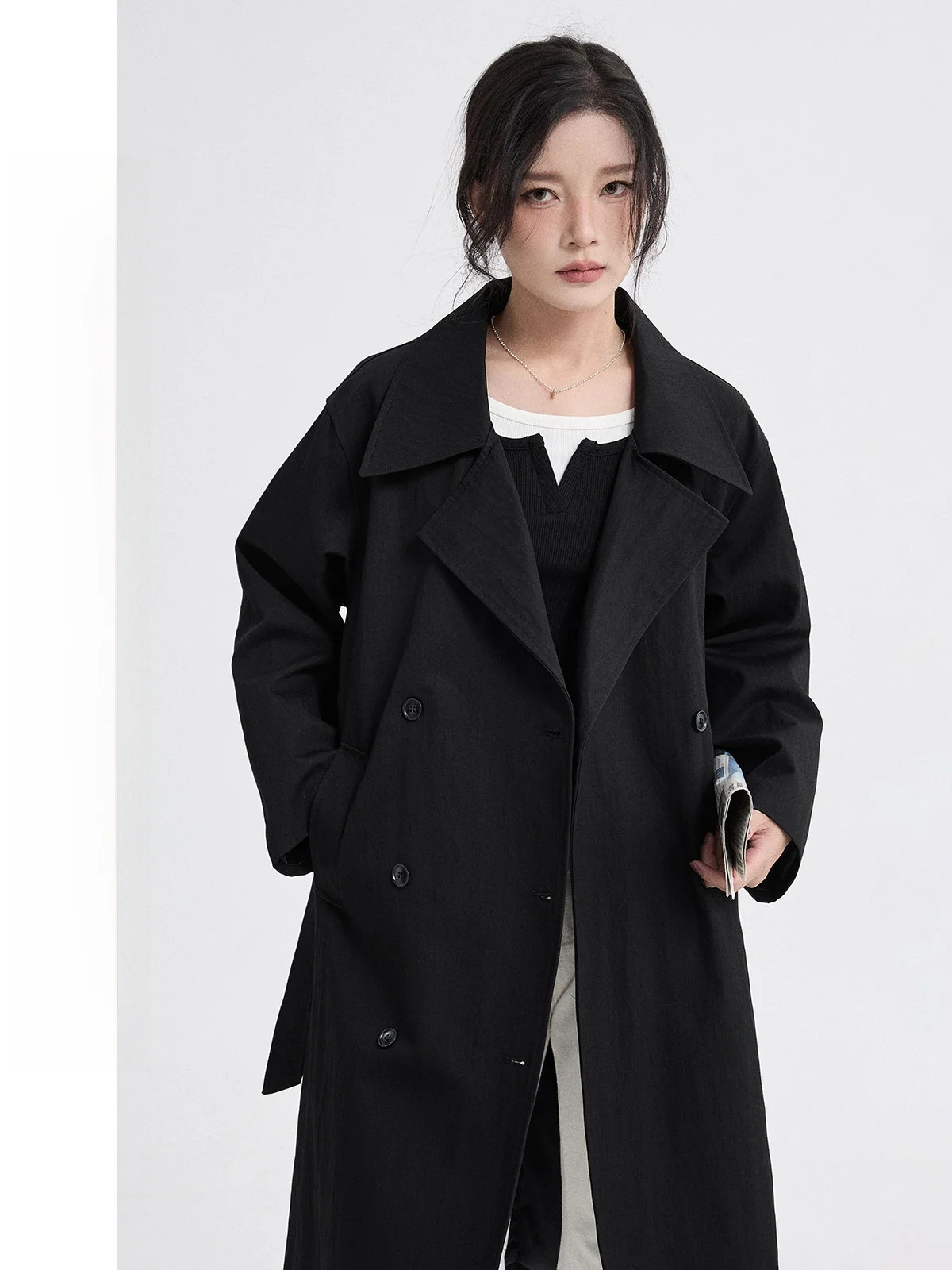 

Ветровка Bla Windbreaker Jaet женская, новая коллекция Весна 2026, приталенная, средней длины, свободного кроя, длинный рукав