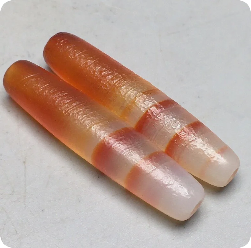 2Pcs Tibetan Natural Red Old Agate Dzi Silkworm Lines Beads Pendants S0821