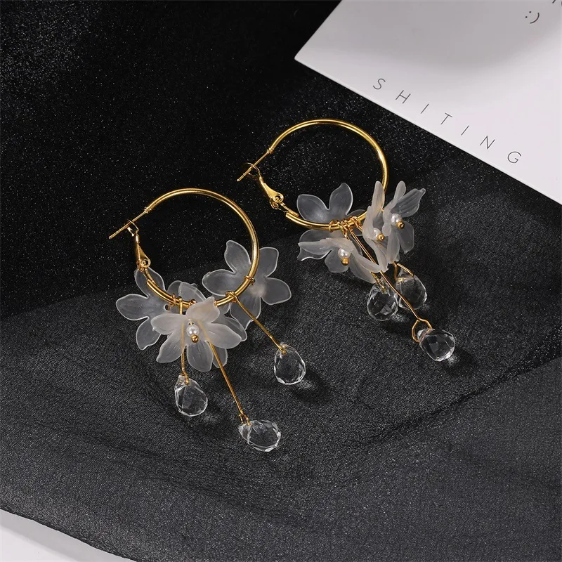 Pendientes largos redondos de aleación de Zinc para mujer, aretes de flor de Color dorado, moda europea y americana, temperamento Retro, regalos de joyería