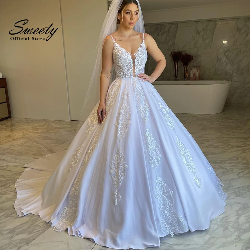 

Elegant Wedding Dress Soft Satin With Lace Embroidered Robe MariéE Satin V-Neck Sleeveless Bridal Gowns Back Backless Customized