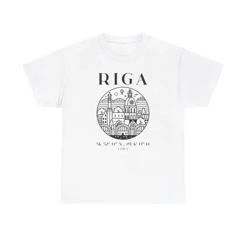 Riga capital Latvia T-Shirt with cityscape skyline, gift idea for holidaymakers / travelers