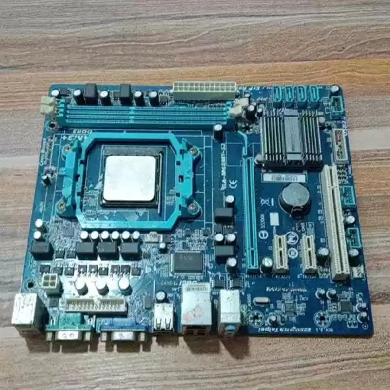 GA-M68MT-S2 motherboard DDR3 USB2.0 8GB slot AM3 desktop motherboard 100% test