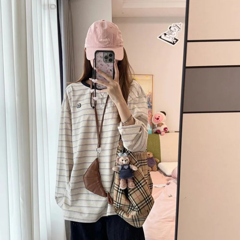 Camiseta de manga larga con estampado de rayas para niña, ropa interior, capa Base, Tops holgados para mujer, Tops de moda, abrigo elegante de gran tamaño