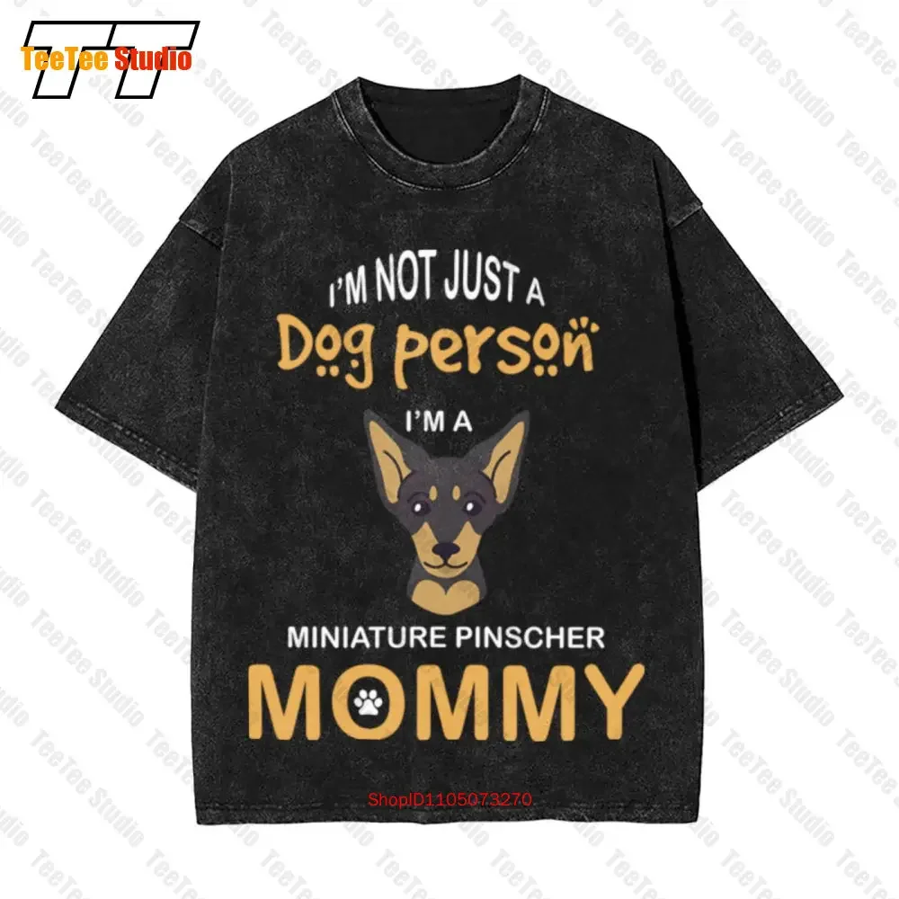 Miniature Pinscher Min Pin Mom Dog Mommy Vintage Oversized T-Shirt BKDB