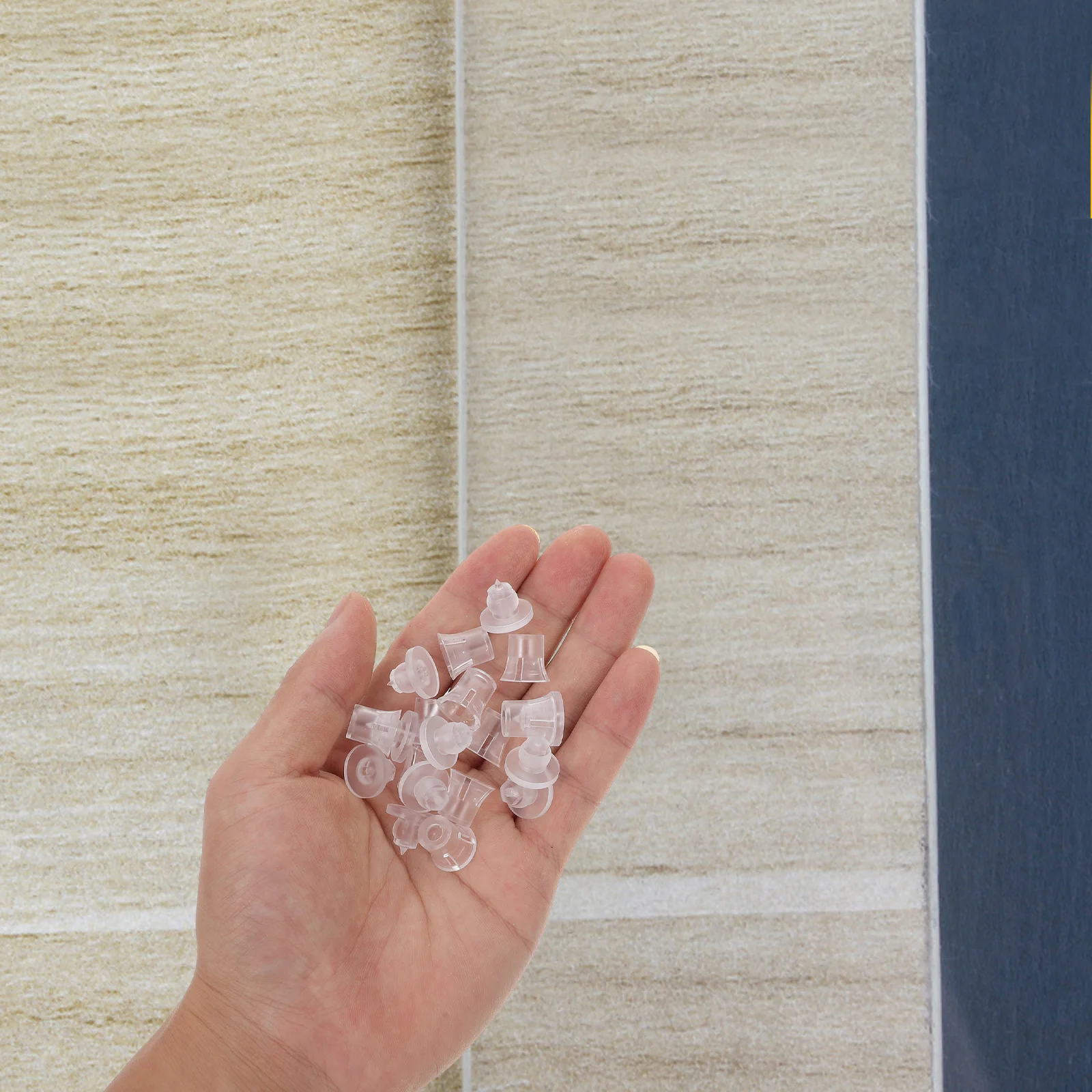 

10pcs Invisible Ad Fasteners Transparent Plastic Screws Bolts Mounting Hardware For Glass Board Signage Display Diy Spacer Screw