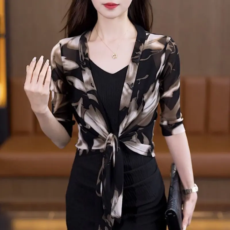 Summer Thin Women\'s Clothing Printing Cardigan Ladies Vintage Temperament Coat 2024 New Korean Sunscreen Shirt Net Yarn Blouses