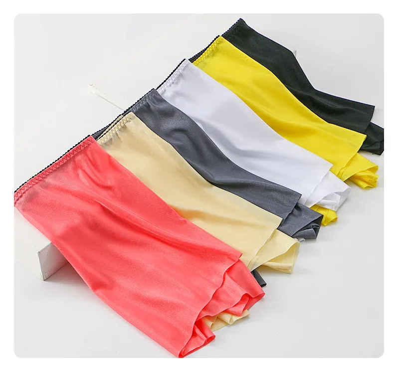 Men Ice Silk Seamless Panties Thin Light Soft Quick Dry Shorts Gay Erotic Bulge Pouch Boxers Smooth Elastic Comfy Mens Underwear