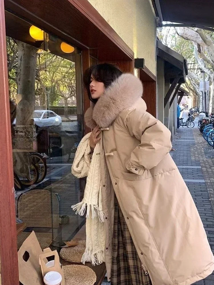 2025 Bestseller Down Coat Large Fur Collar Design Thermal Insulated Winter Jacket with Waist Cinching Perfect for Snowy Days