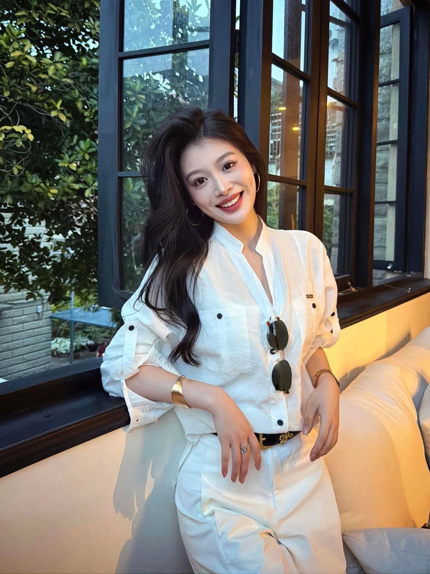 

White V-Neck Long Sleeve Shirt Women's Summer High-End Loose Slimming Sunscreen Shirt Coat Top French Style Breathable Skin-F...