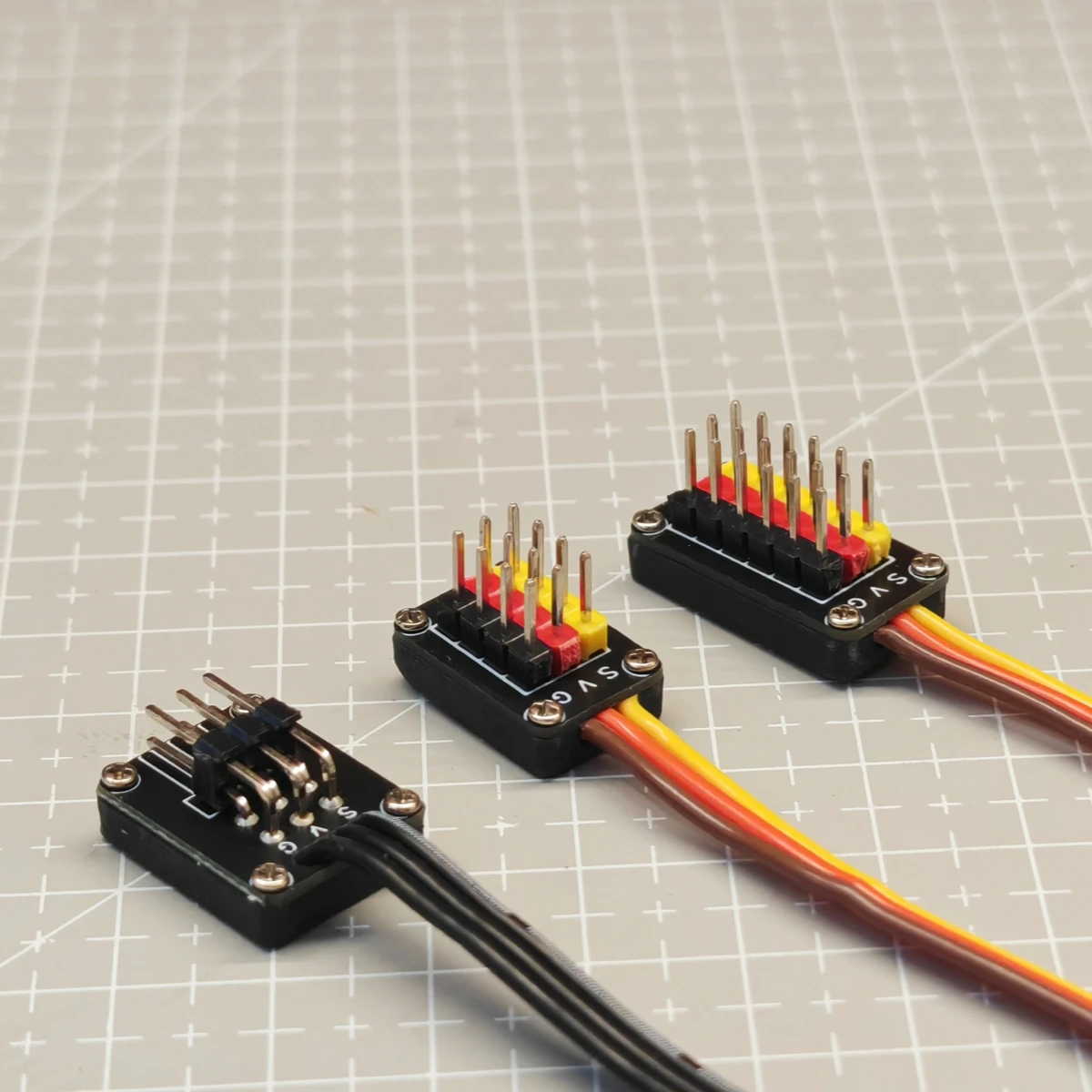 Model airplane ESC servo hub Y-line signal parallel line, one to four, one to six 10cm extension Wire For RC UAV Drone