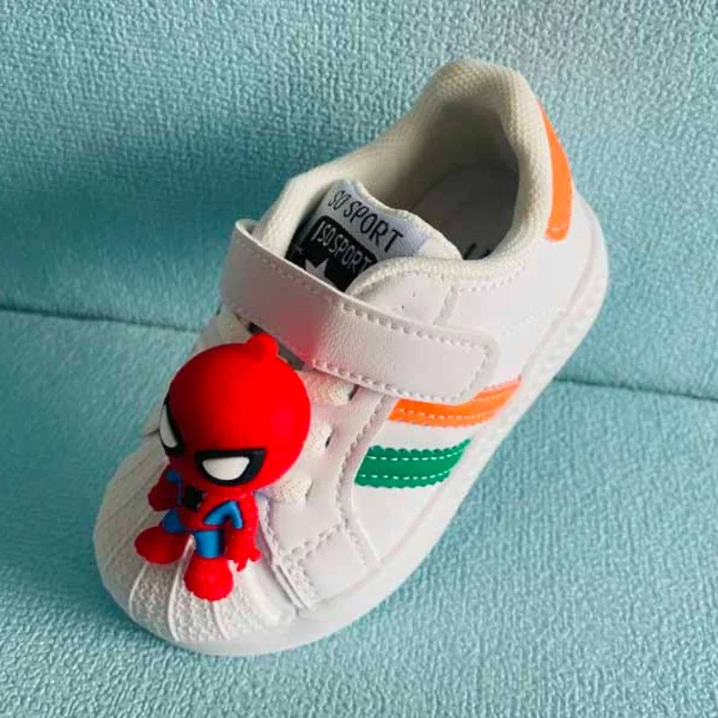 Disney scarpe per bambini ragazzi e ragazze Cartoon Spiderman scarpe Casual Toddler Cute Mickey scarpe antiscivolo scarpe da ginnastica per bambini