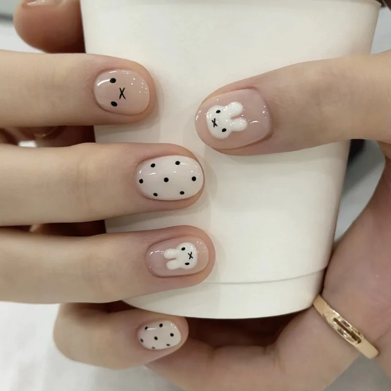 30pcs Press-on Nails—short Polka-dot Cartoon-style Cute and Vibrant—perfect for Everyday Wear Suitable for Girl and Everyday Use