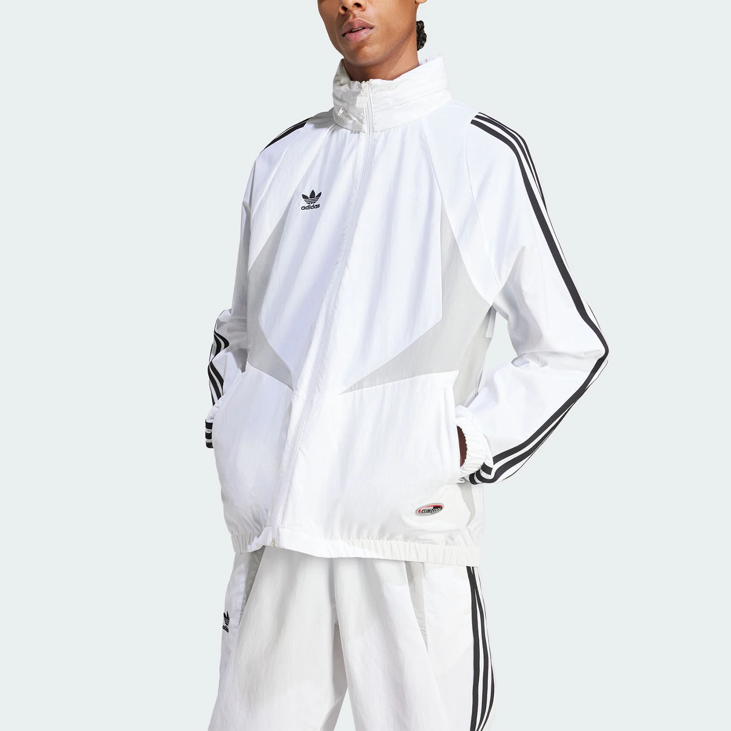 

Оригинальная мужская тканая тренировочная куртка Adidas с воротником-стойкой JF8737