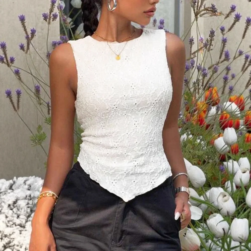 Women Summer White Lace Sleeveless Tank Top French Vintage Irregular Hem Slim Cropped Top Casual Daily Office Work Relaxed Fit