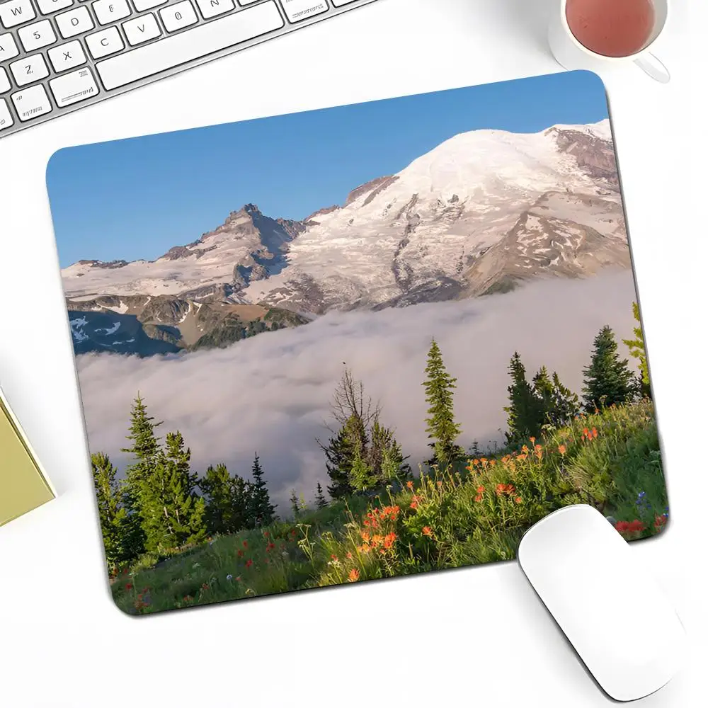 Mountains Mouse Pad Anime Game Mouse Pad High Quality Small Desk Pad Rubber Laptop Desk Pad