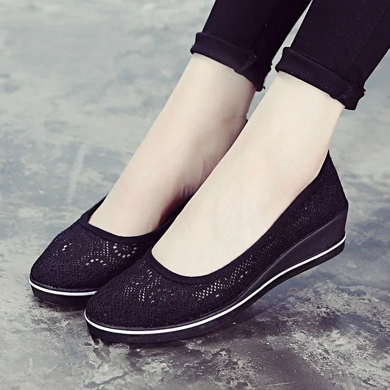 

Comemore Low Wedge Heel Solid Women Platform Casual Flat Soft Bottom Woman 2024 Spring Summer Canvas Nurse Women's Slip-on Shoes