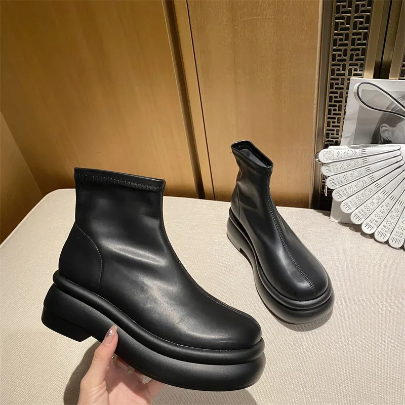 Botas de tornozelo de cor sólida para mulheres, sapatos deslizantes, toe redondo aconchegante, botas de lazer, primavera, outono, novo, ins, venda quente