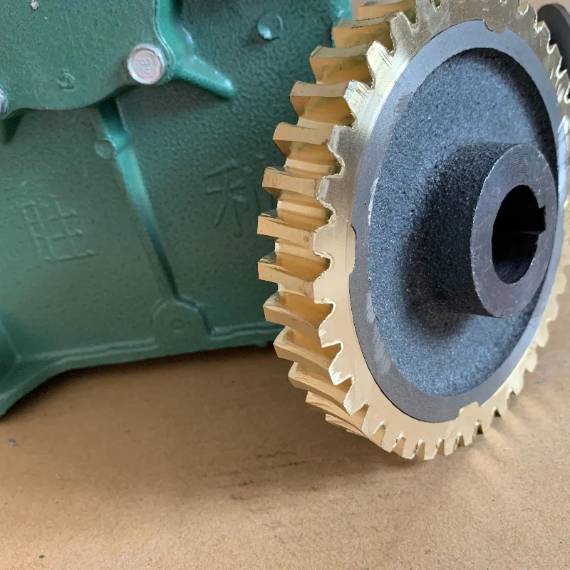 Copper Gear Reducer Gearbox for Small Crane, 38 Teeth Wear Resistant Pure Copper Gear, Inner Hole 28mm, Reduction Parts