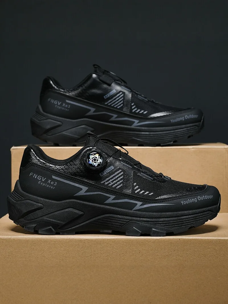 Men's Outdoor Climbing Shoes Autumn 2026 New Style Lightweight Breathable Sports Sneakers Casual Rotation Buckle Mountain Boots