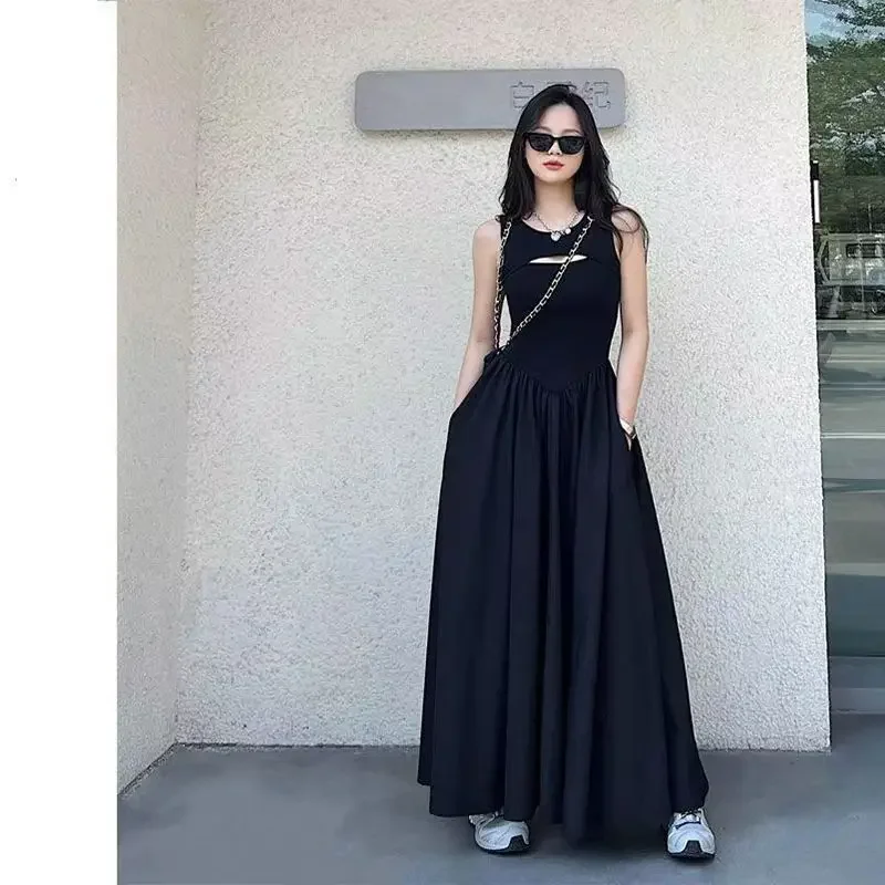 

Fashion Casual Women's Black Dress with Pocket Sleeveless Hollow Out Long Dresses Summer