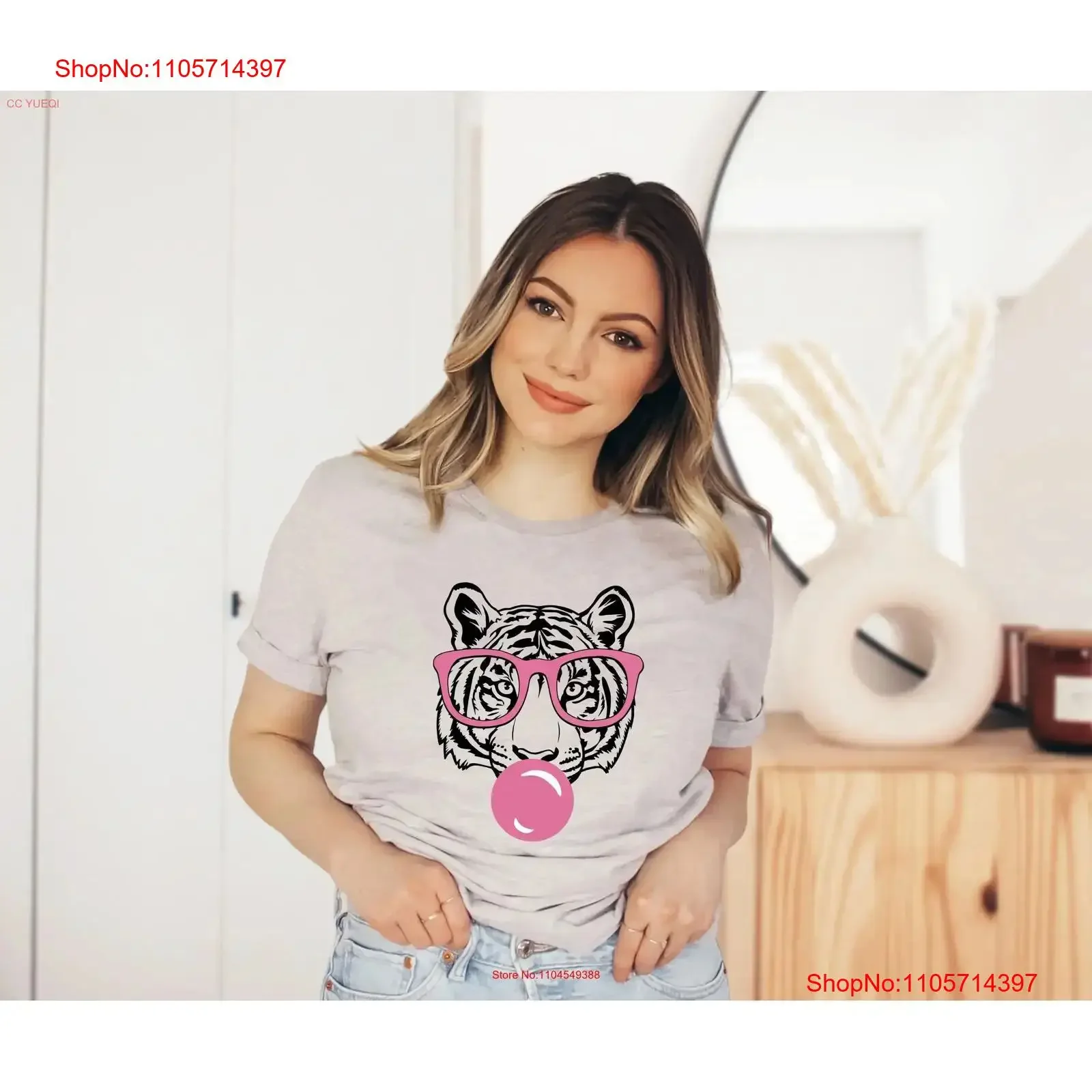 Tiger With Glasses And Bubble Gum T Shirt Nerd Animal Hipster Safari Wild Lover Cool Big Cats vintage Washed Soft graphic