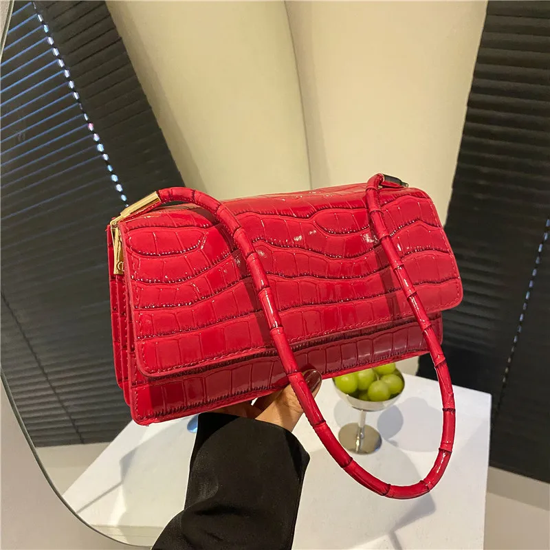 Trendy Lightweight Women Shoulder Bag Crocodile Pattern PU Material Versatile Casual White Red Black Simple Single Shoulder Bag