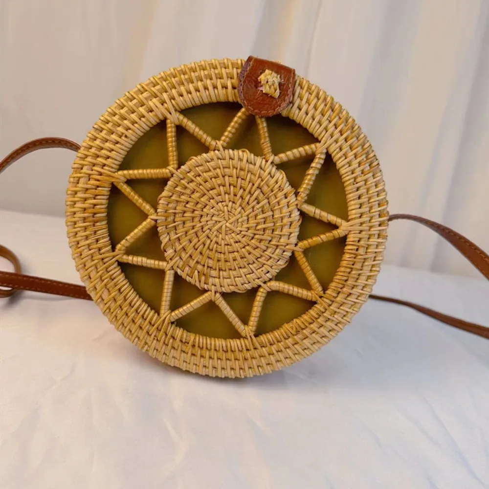 

Bohemian Rattan Weave Bag Ethnic Style Hollowed Out Round Crossbody Bag Large Capacity Leather Buckle Buckle Bag Messenger Bags