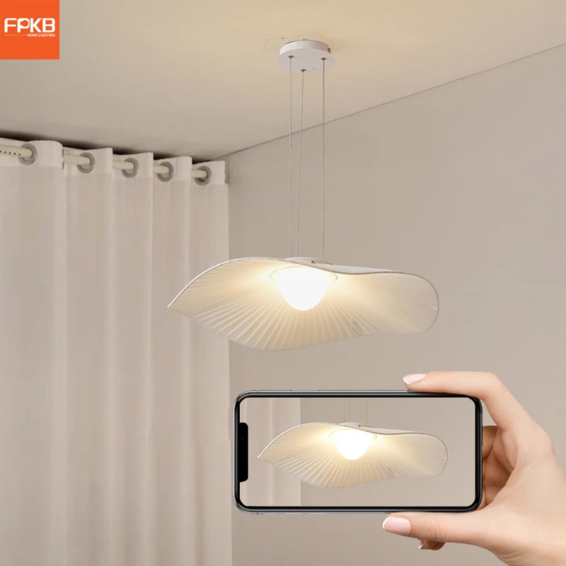 Frans crèmekleurig windhoofdslaapkamerlicht is een eenvoudig woonkamerhoofdlicht, creatief restaurant B & B stoffen kroonluchter