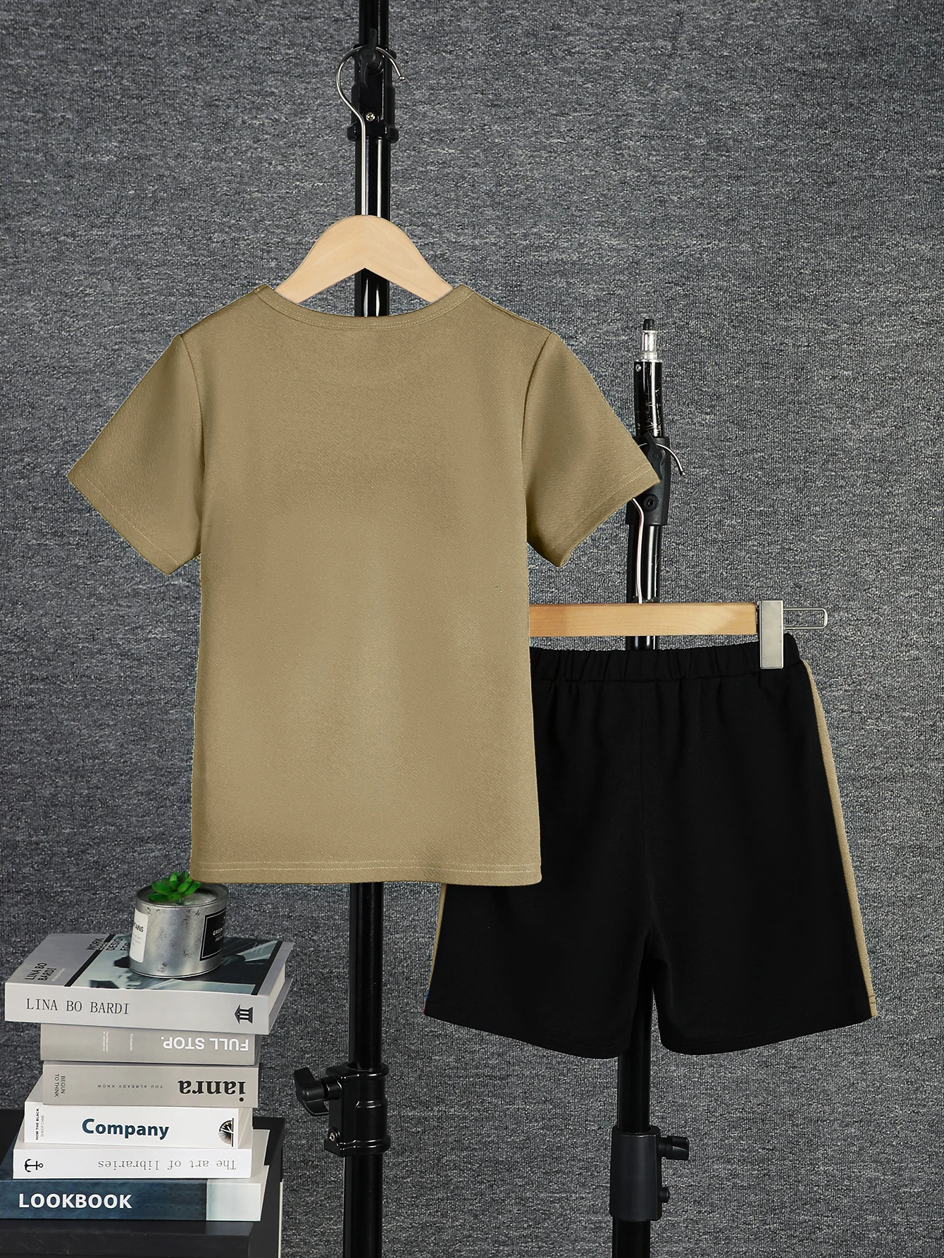 2-teiliges Set für Jungen, lässiges Outfit, Farbblock-Kurzarm-T-Shirt und Shorts, bequeme Sommer-Kinderkleidung, 8 Farben für Alter 7–15 Jahre – Detail 22
