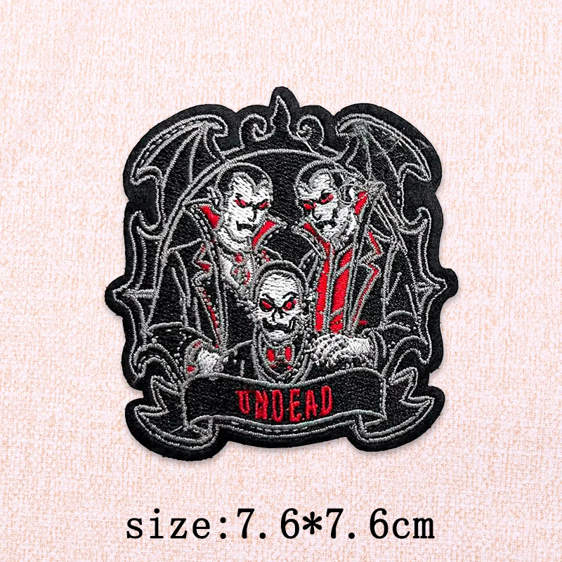 Parche bordado calavera punk – Termoadhesivo chaqueta o mochila - imagen 3