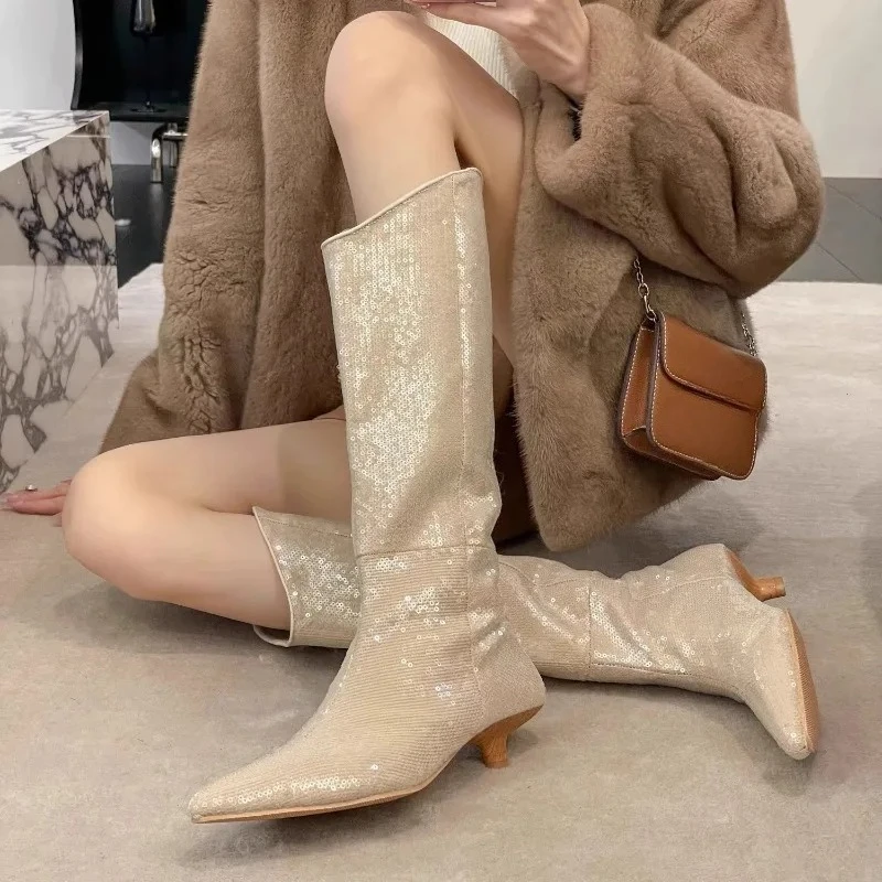 

Женские осенне-зимние новинки 202, высококачественные рыцарские сапоги на высоком каблуке с блестками на кошачьем каблуке, высокие сапоги в стиле ретро с острым носком и длинными штанинами