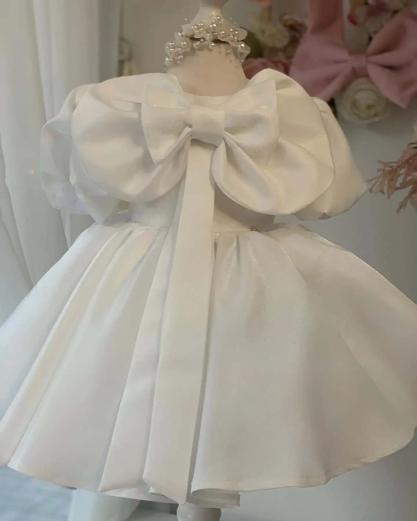 Customized Ivory Simple Flower Girl Dress For Wedding Satin With Bow Puffy Lovely Kids Bridesmaid First Communion Banquet Gown