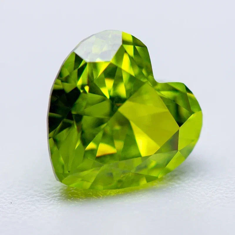 

Cubic Zirconia Crushed Ice Cut Apple Green Color Heart Shape Charms Bead for Diy Jewelry Making Pendant Gift No Certificate