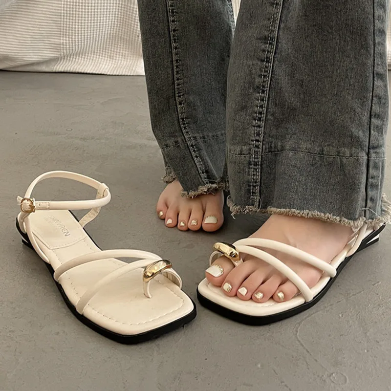 

Stunning fashion sandals for women, summer outdoor wear, stylish and high-end, 2026 super popular new model, perfect with