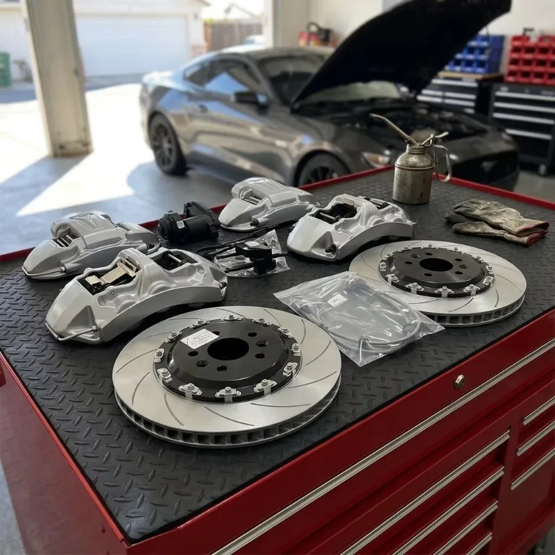 Factory Custom for  EPB 4Pot Big Brake Caliper Kit with Brake Rotors and Brake Pads for 2018 B9 OEM 8W0615107C