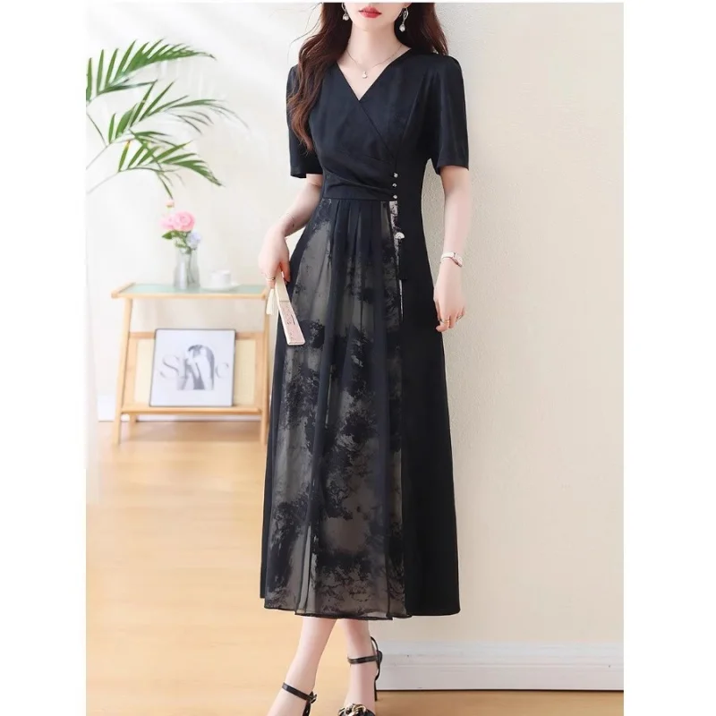 

Korean Version Light Mature Women's Dress Summer 2025 Short Sleeve Newest Chinese Style V-Neck dress W201