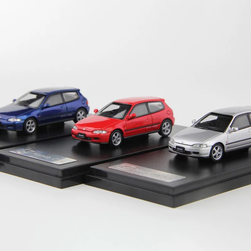 

Модель автомобиля из сплава с ЖК-дисплеем, масштаб 1:64