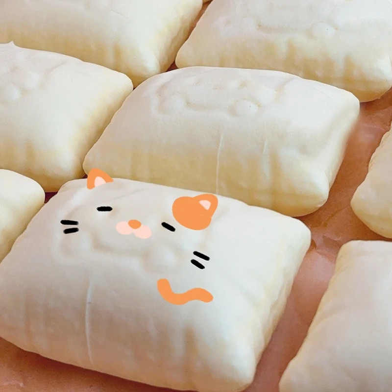 Almohada para gatitos, juguete de rebote lento de crecimiento lento, galleta de simulación, liberación de estrés, regalo para relajarse las manos