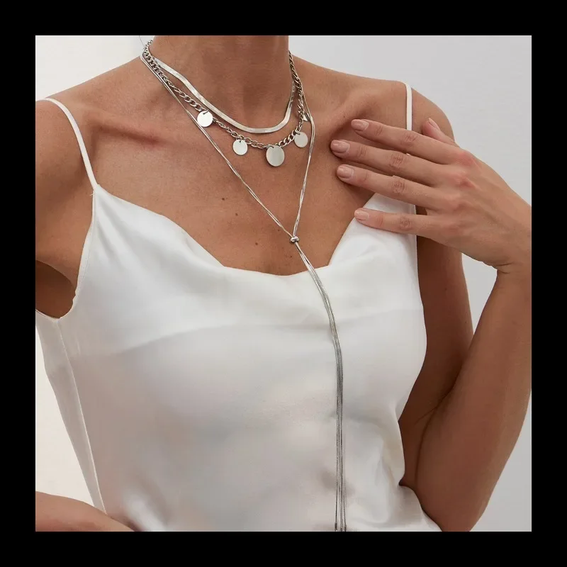 مكدسة القرص المعدني ثعبان العظام سلسلة قلادة شخصية الحب قلادة نوع متعدد الطبقات