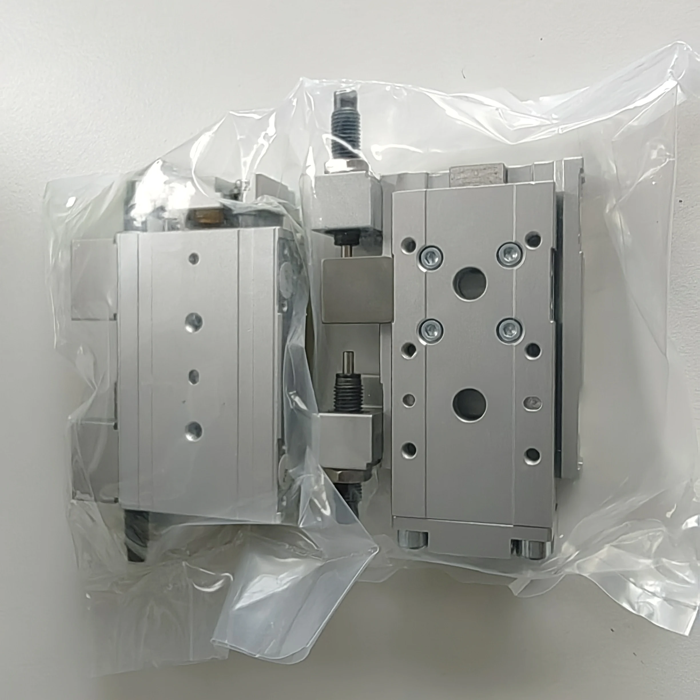 CKD اسطوانة الشريحة الخطية LCR-1230A6 LCR-1230A6D LCR-1220-1230-1240-1250-1275-12100-S5-S6-A5-A6-S1