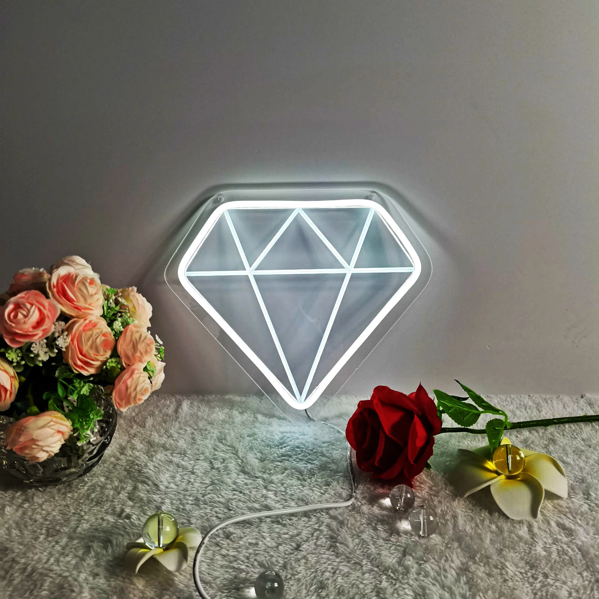 LED Neon Sign Diamond Shape USB Powered 10.2X9in White/Pink Light 5V Indoor LED Neon Night Lamp Signs Lights for Bulk Wholesale